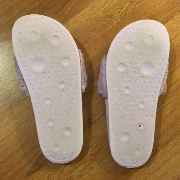 Puma Fenty Furry Slides Lilac - Picture 2 of 14